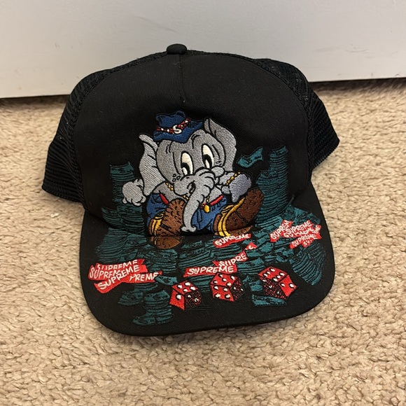 SUPREME HAT - Picture 2 of 4
